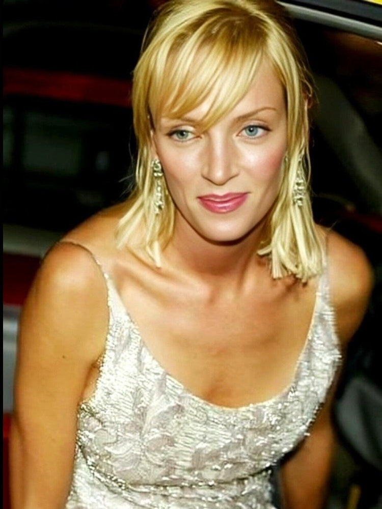 Uma Thurman 8.5 x 11 Candid Color Photograph Art Print Photo Picture Collectibles:Photographic Images:Photographs Style Your Walls